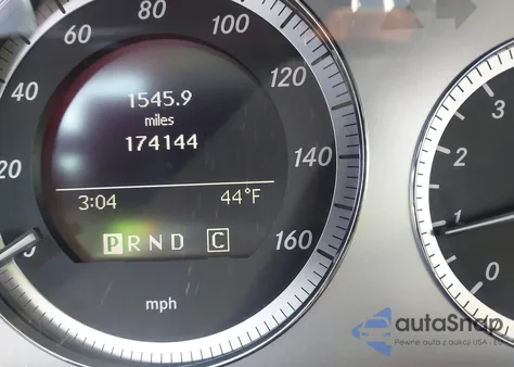 2010 Mercedes-Benz Glk 350 4Matic z USA, uszkodzony, nr VIN WDCGG8HB9AF427166